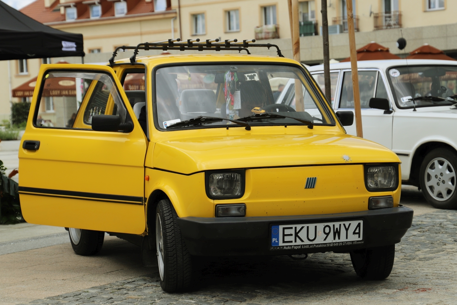 Plac Wolności został opanowany przez fanów motoryzacji