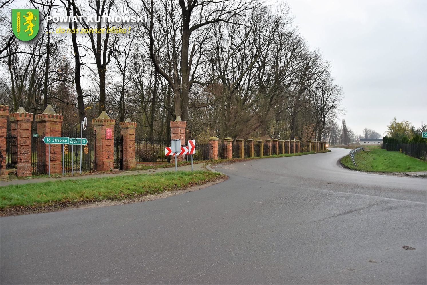 [FOTO] Niebezpieczne skrzyżowanie w Oporowie. Starostwo podjęło działania - Zdjęcie główne