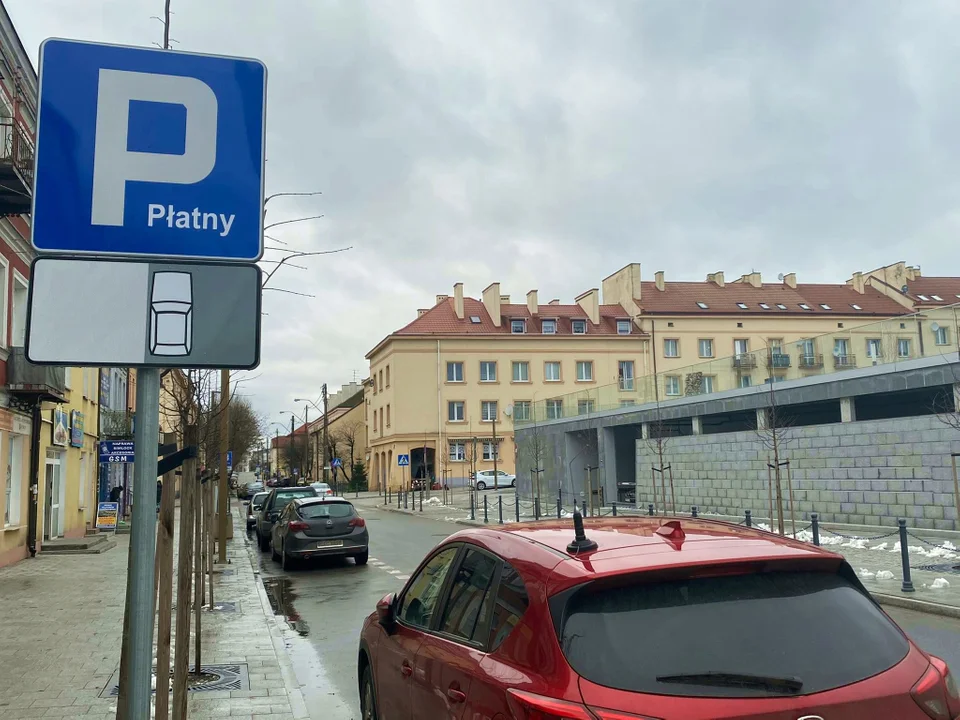 Czy niepełnosprawni muszą płacić za miejsca parkingowe w Płatnej Strefie Parkowania?