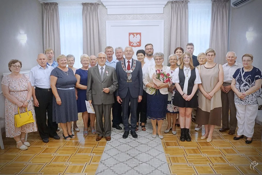 Przeżyli razem pół wieku! Złote Gody w Urzędzie Stanu Cywilnego [ZDJĘCIA] - Zdjęcie główne