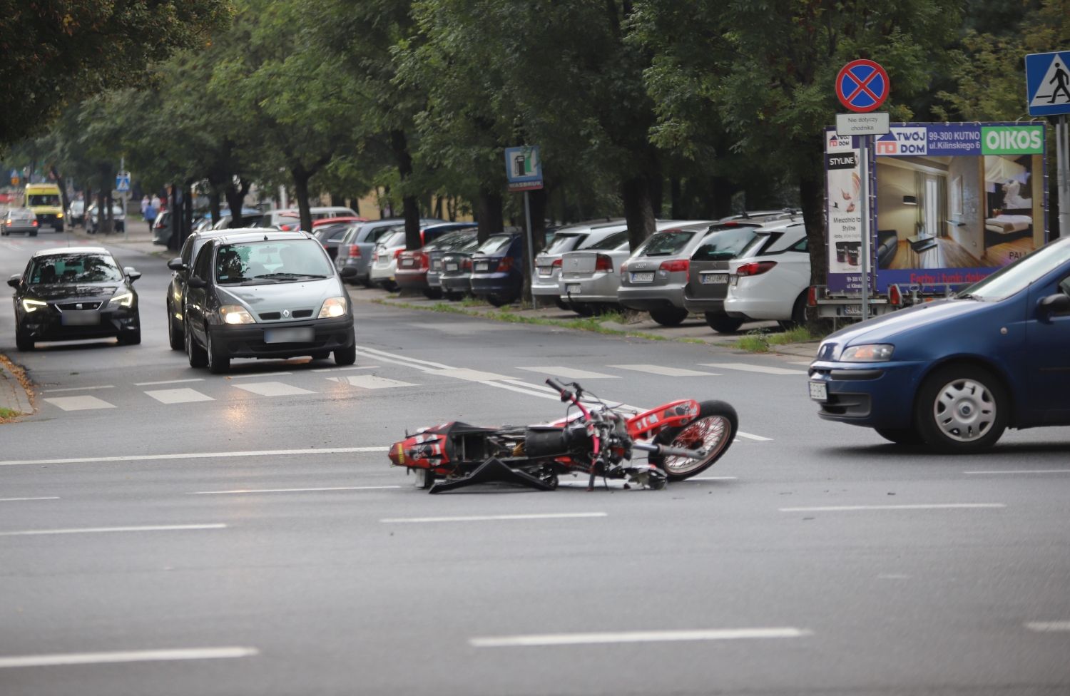 Kraksa na skrzyżowaniu ul. Wyszyńskiego i Jana Pawła II w Kutnie