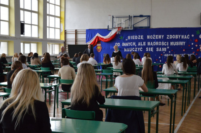 Co czwarty maturzysta w Polsce nie zdał egzaminu dojrzałości. W powiecie kutnowskim jeszcze gorzej... - Zdjęcie główne