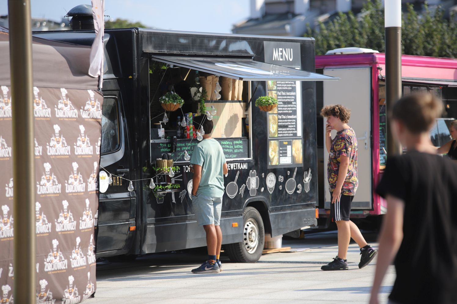 W Kutnie na Placu Wolności ponownie pojawiły się foodtrucki