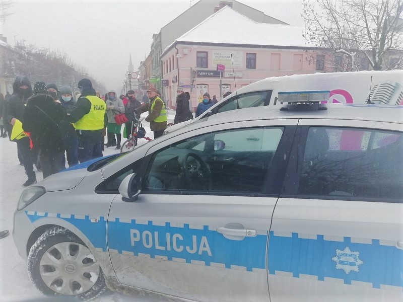 Kutnowscy policjanci rozdawali odblaski