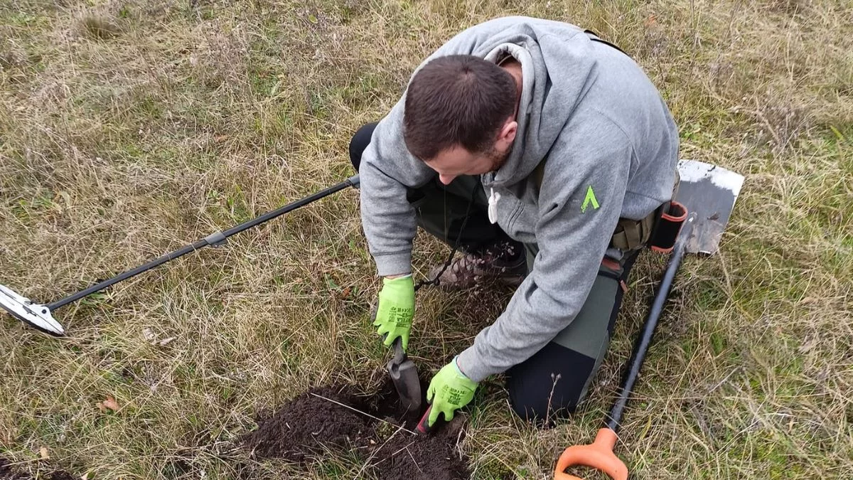 Znaleziono skarb. Jesteś bliskim tego mężczyzny? Znalezisko może trafić w twoje ręce - Zdjęcie główne