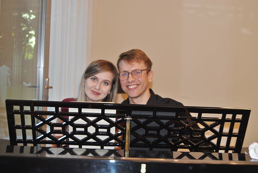 W parku Wiosny Ludów wystąpił duet pianistyczny AM Piano Duo 