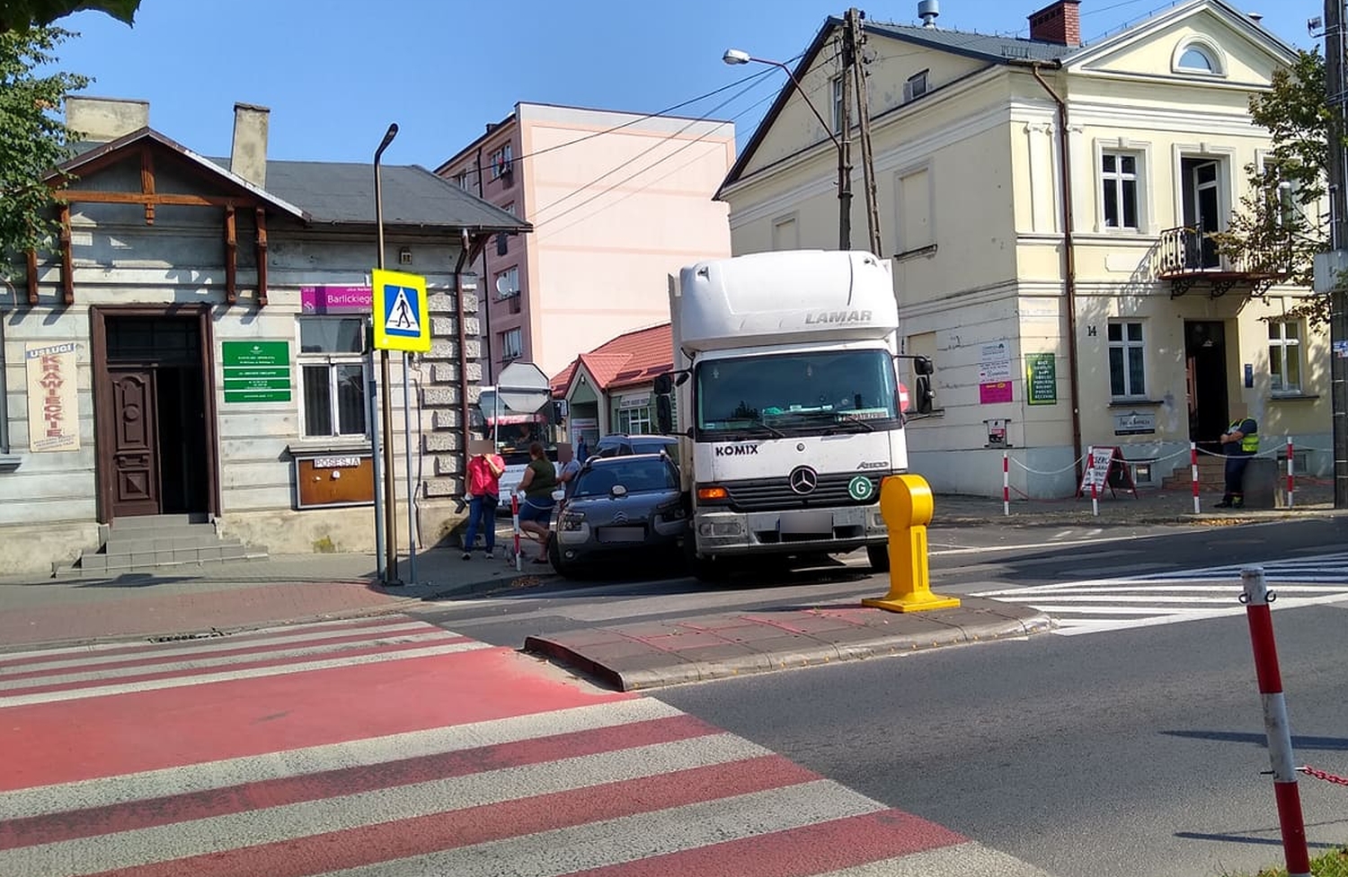 Kolizja na skrzyżowaniu ul. Barlickiego i Długosza w Kutnie