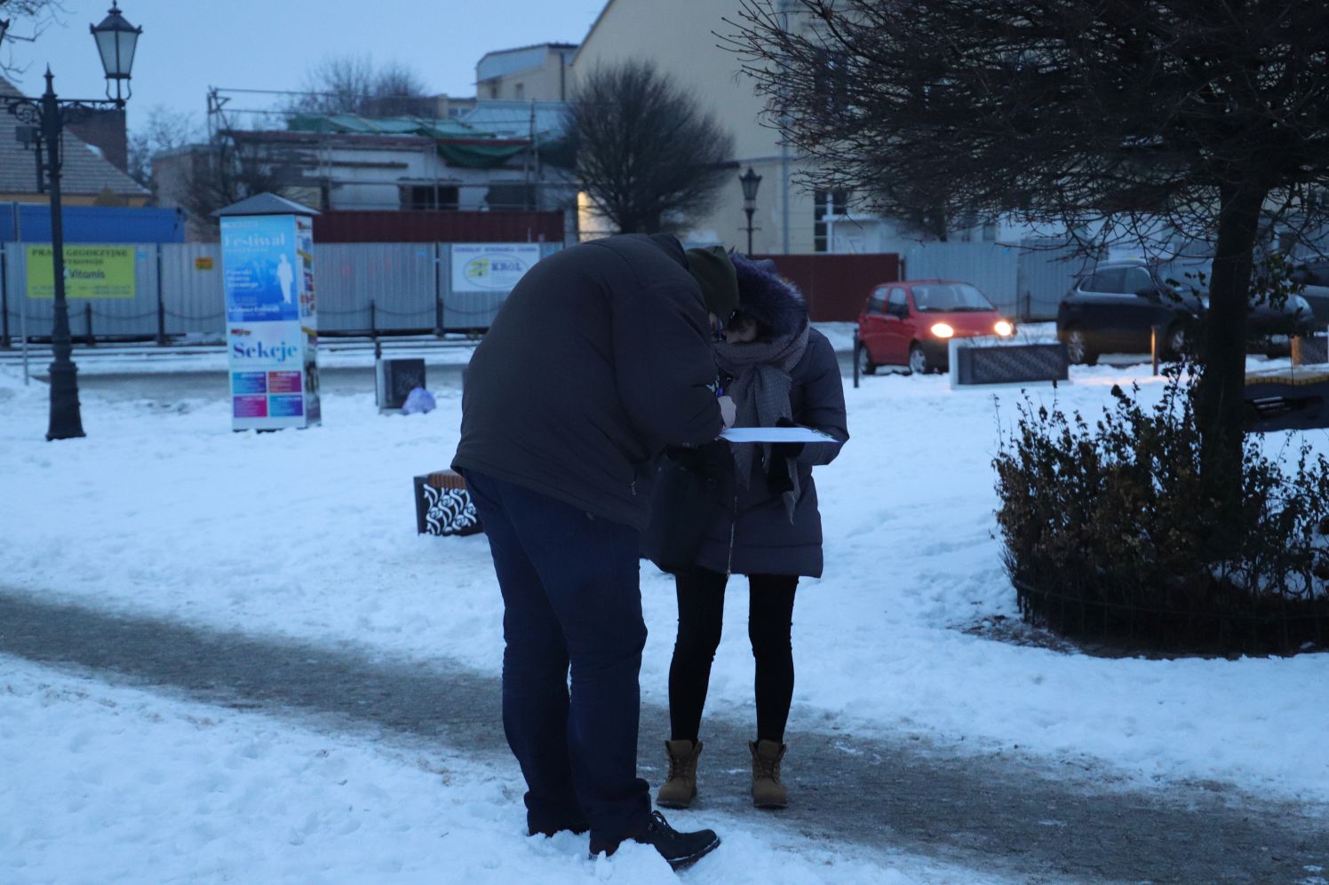 W Kutnie zbierano podpisy pod projektem ustawy "legalna aborcja bez kompromisów"