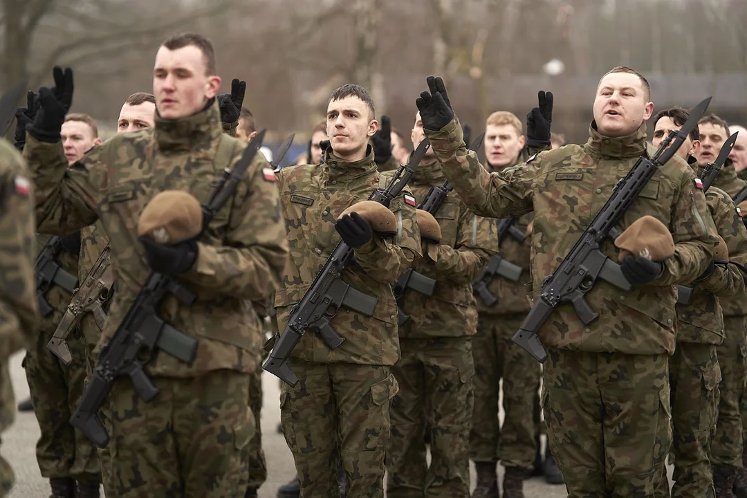 Zasilili szeregi Terytorialsów. Żołnierze z naszego regionu złożyli przysięgę [ZDJĘCIA] - Zdjęcie główne