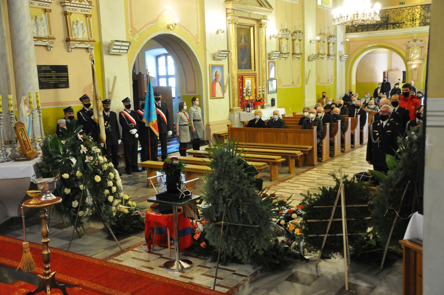 [ZDJĘCIA] Strażak, pasjonat historii, honorowy obywatel miasta. Pożegnaliśmy człowieka zasłużonego dla regionu kutnowskiego - Zdjęcie główne