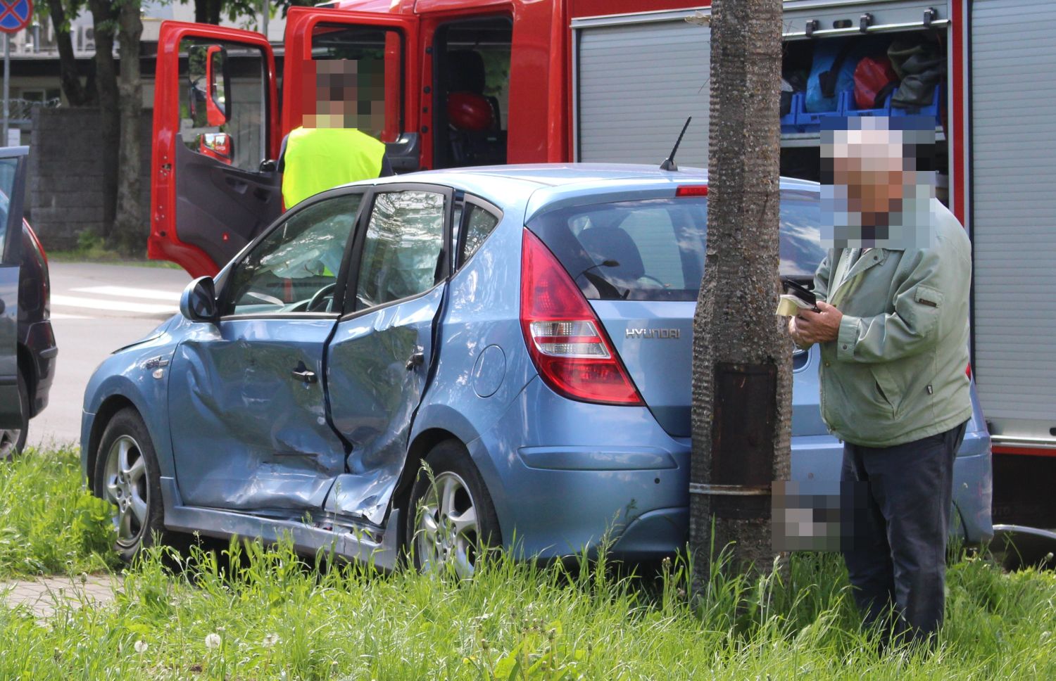 W Kutnie zderzyły się dwie osobówki