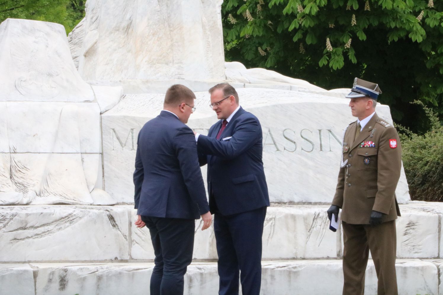 Poseł z Kutna Tomasz Rzymkowski został odznaczony medalem „Pro Patria”