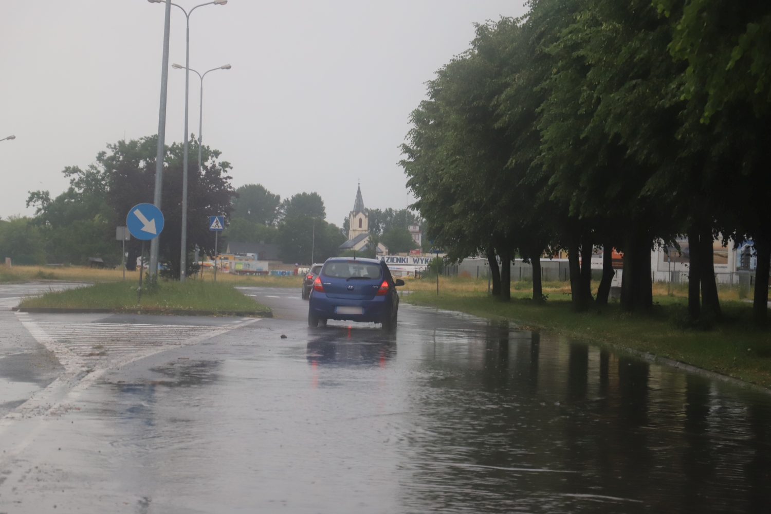 Częściowo zalane są także Al. ZHP