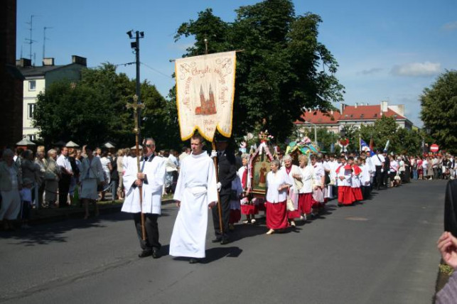 Tysiące kutnian przeszły w procesji - Zdjęcie główne