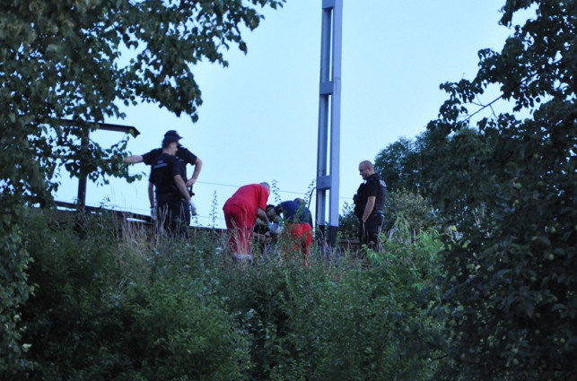 Krok od tragedii, mężczyzna leżał na torach - Zdjęcie główne