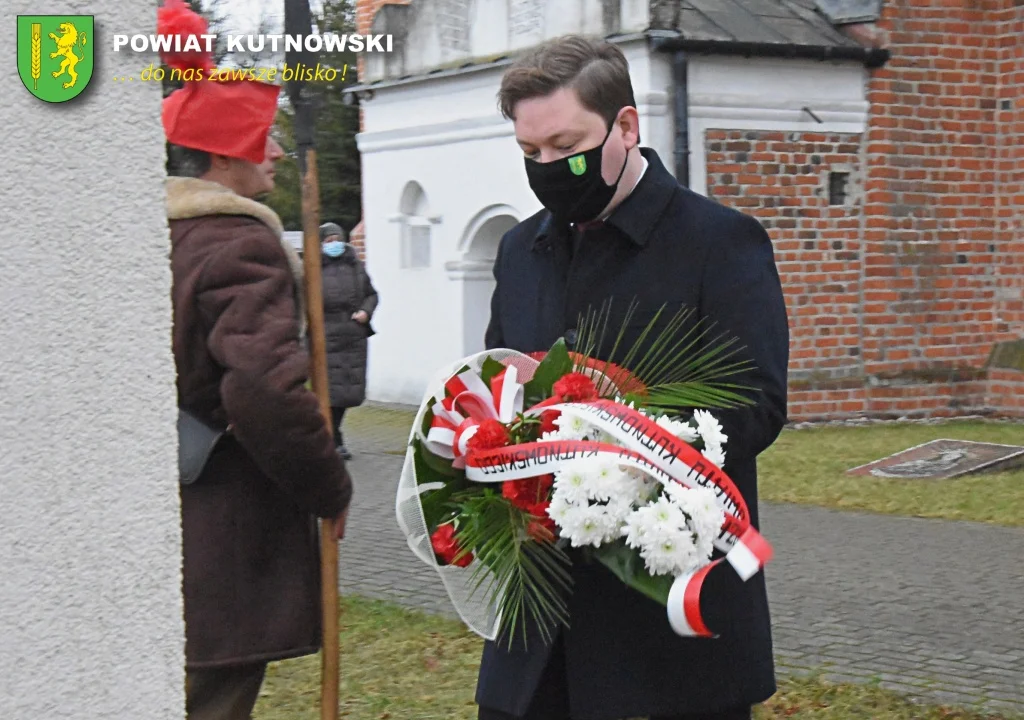 Przedstawiciele Powiatu Kutnowskiego i rady powiatu uczestniczyli we mszy świętej w Sanktuarium Matki Bożej Głogowieckiej w Głogowcu