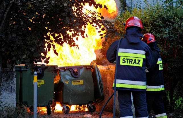 Piroman w akcji? Cztery pożary w ciągu doby  - Zdjęcie główne