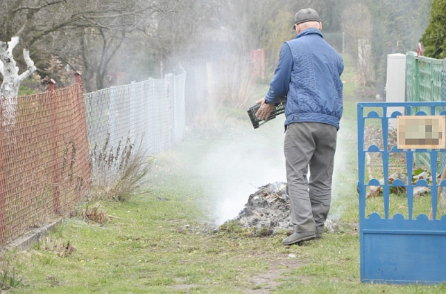 Działkowicze mają dość dymu - Zdjęcie główne