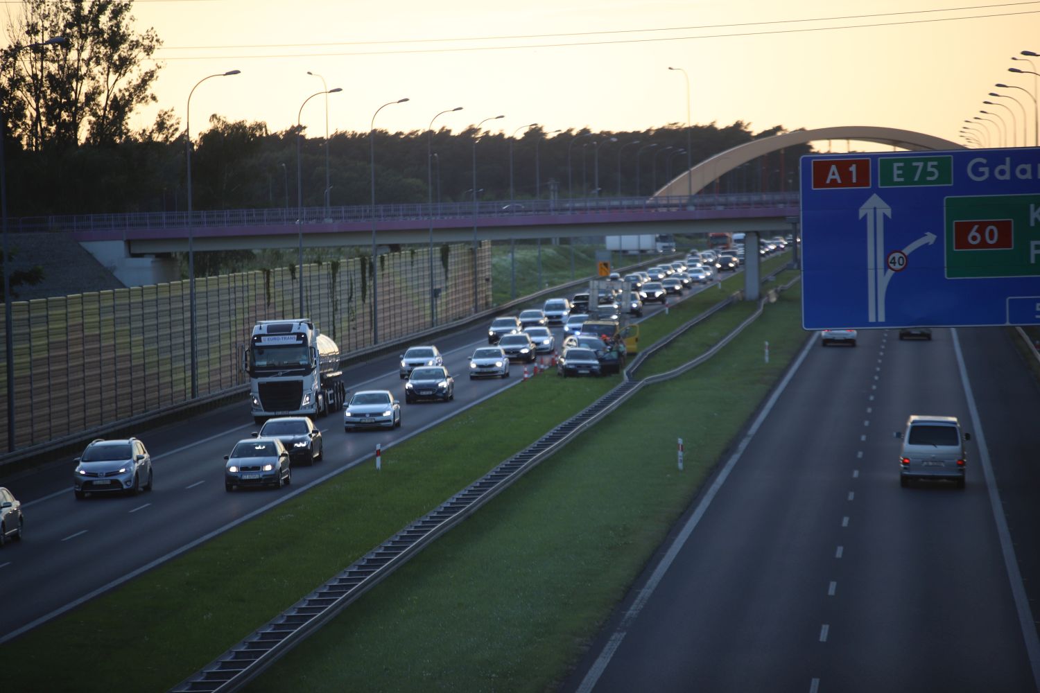 Kolejna stłuczka na A1 w okolicach Kutna