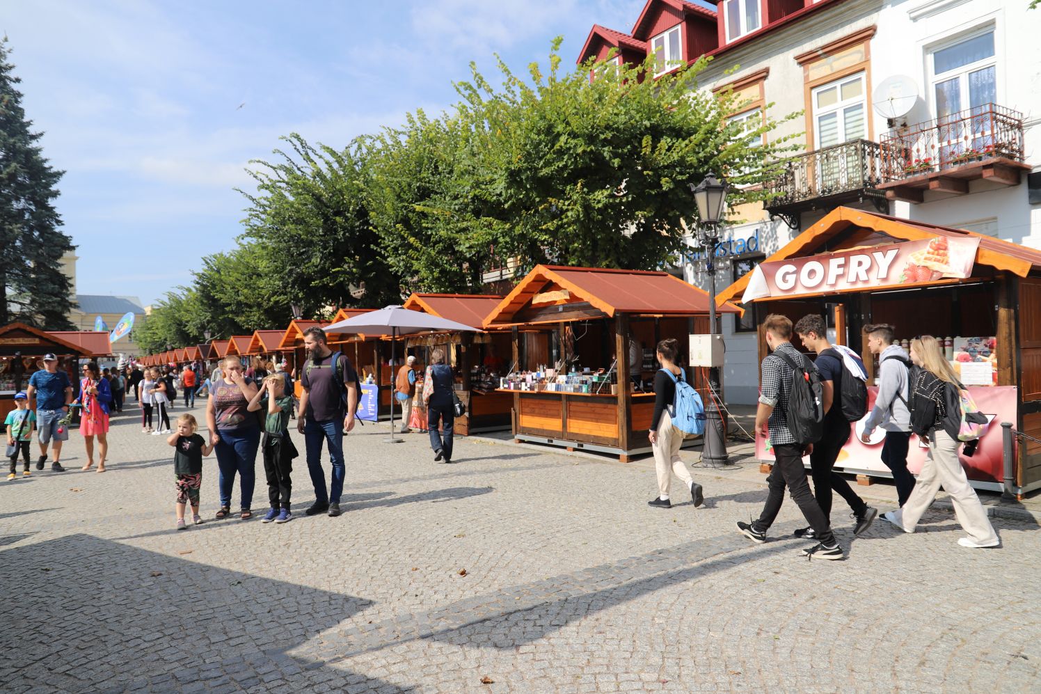 W centrum Kutna ruszył jarmark różany odbywający się w ramach Święta Róży