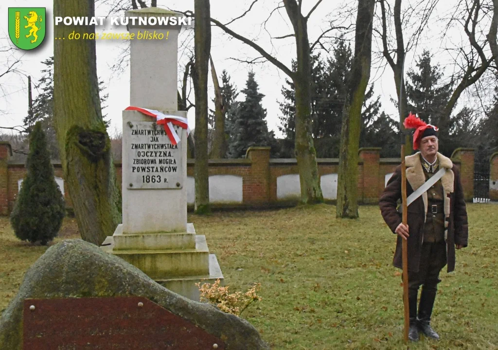 Przedstawiciele Powiatu Kutnowskiego i rady powiatu uczestniczyli we mszy świętej w Sanktuarium Matki Bożej Głogowieckiej w Głogowcu