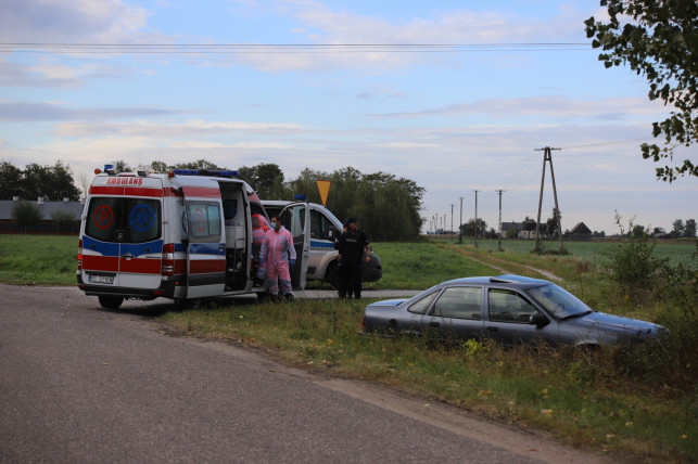 [FOTO] Pijany mężczyzna wjechał do rowu, potem zaczął się awanturować ze służbami - Zdjęcie główne