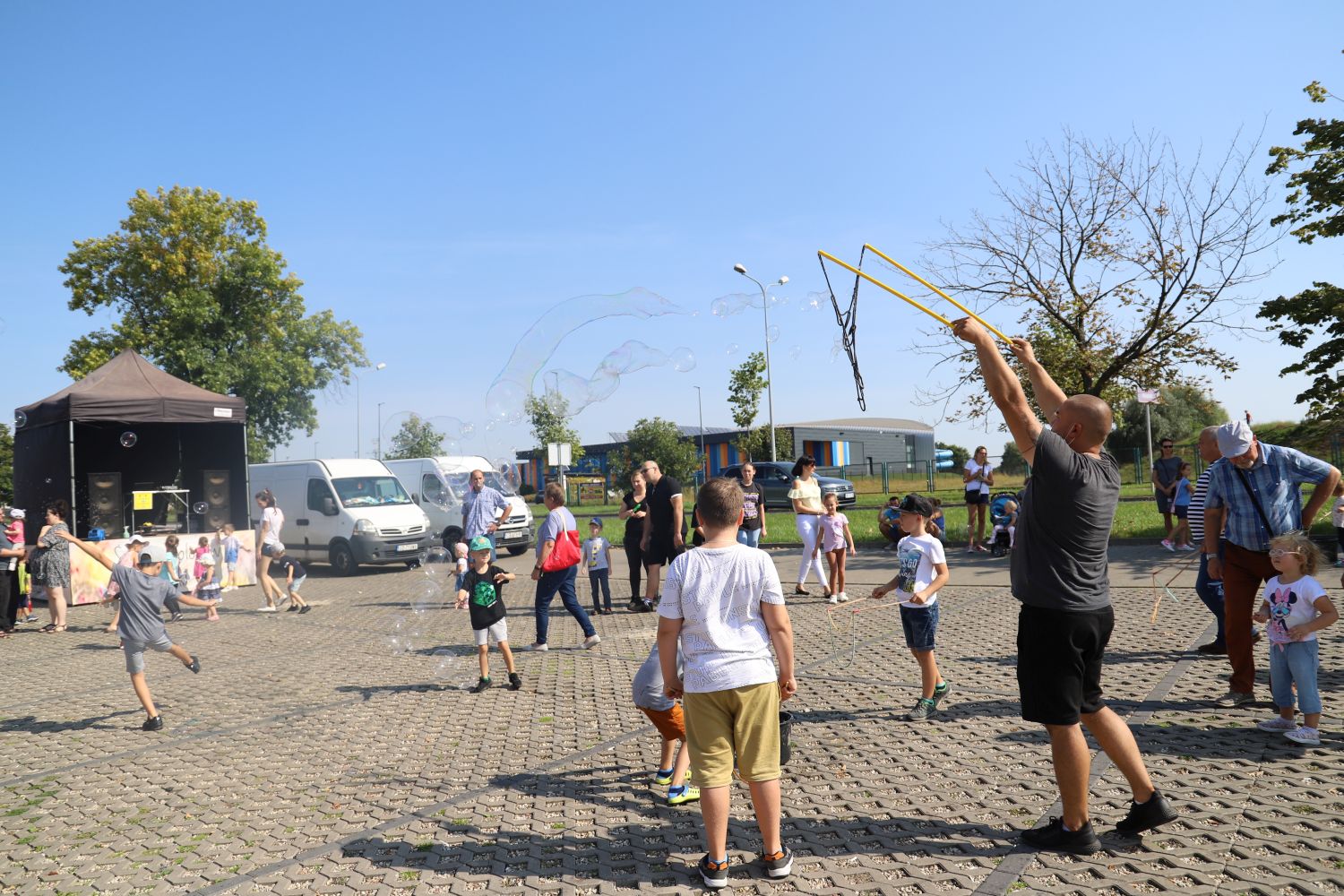 Sobota pełna atrakcji w Kutnie! Bańkowe szaleństwo w Galerii Różanej 