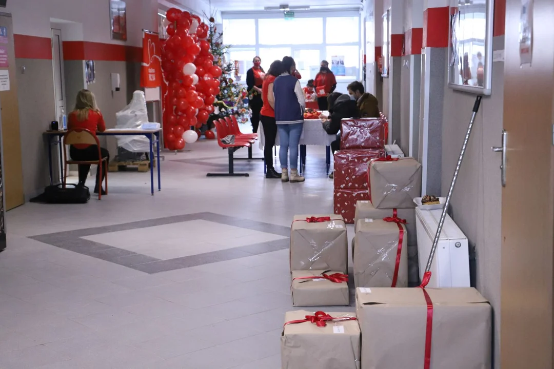 Odwiedzamy kutnowski sztab Szlachetnej Paczki, pomoc trafi do ponad 20 rodzin