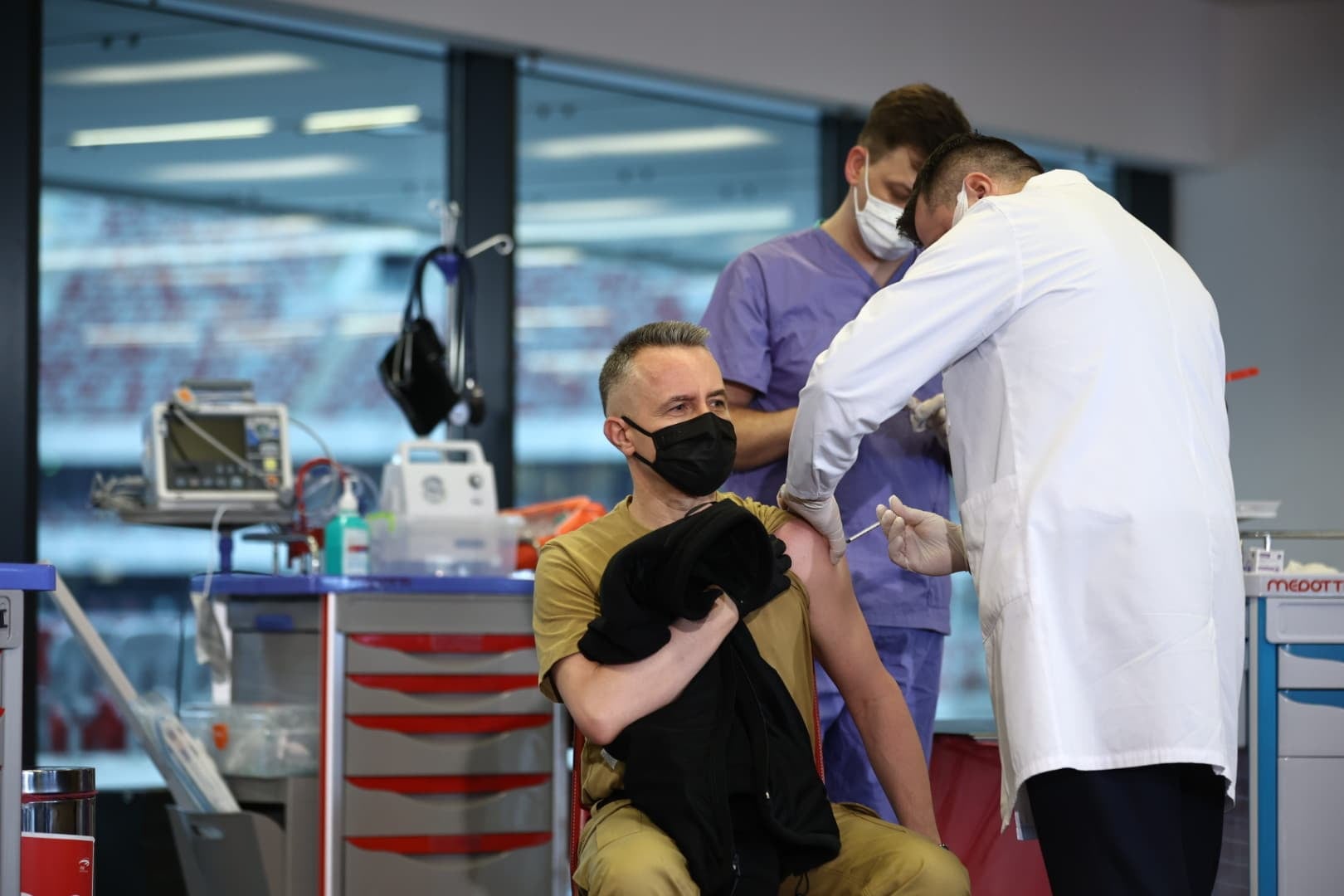 Dziś ruszyły szczepienia służb mundurowych