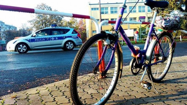 Poszukiwania rowerzysty. Spowodował kolizję i uciekł - Zdjęcie główne