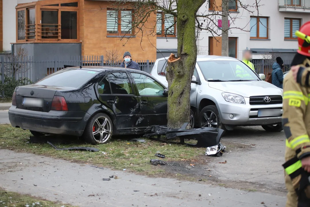 Wypadek na skrzyżowaniu Łokietka i Chrobrego w Kutnie