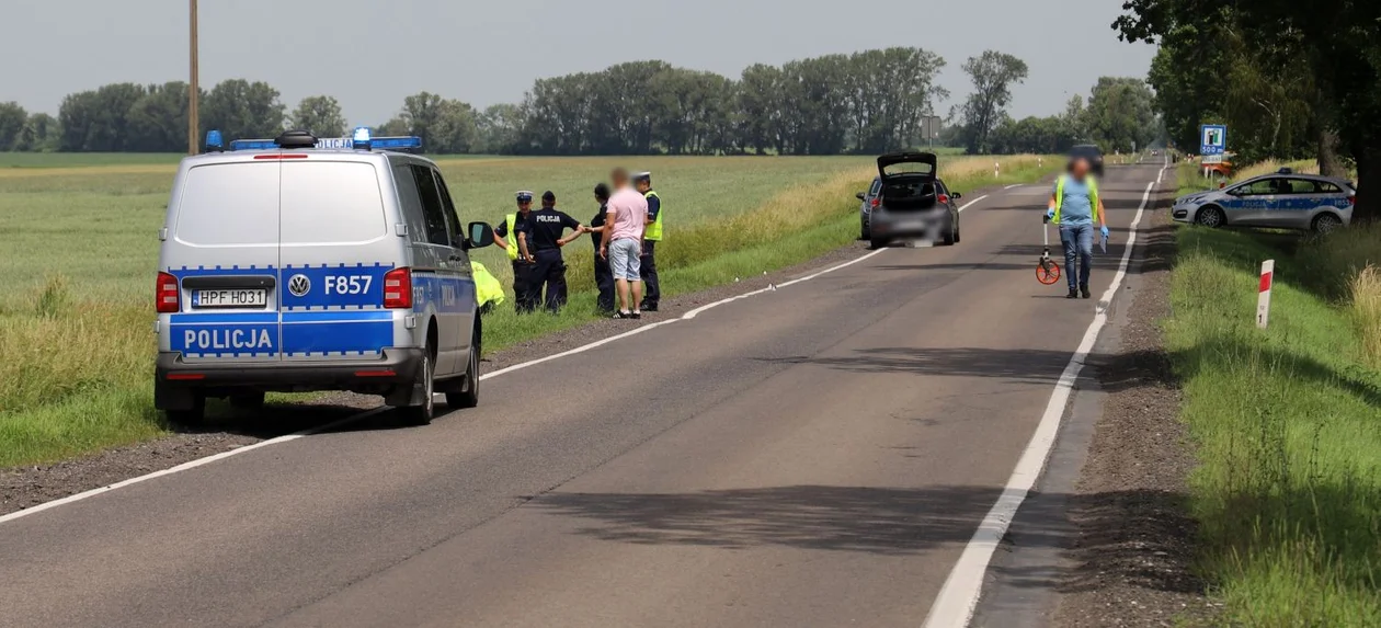 Na drodze Kutno-Witonia doszło do śmiertelnego wypadku, kierowca prawdopodobnie został potracony przez samochód