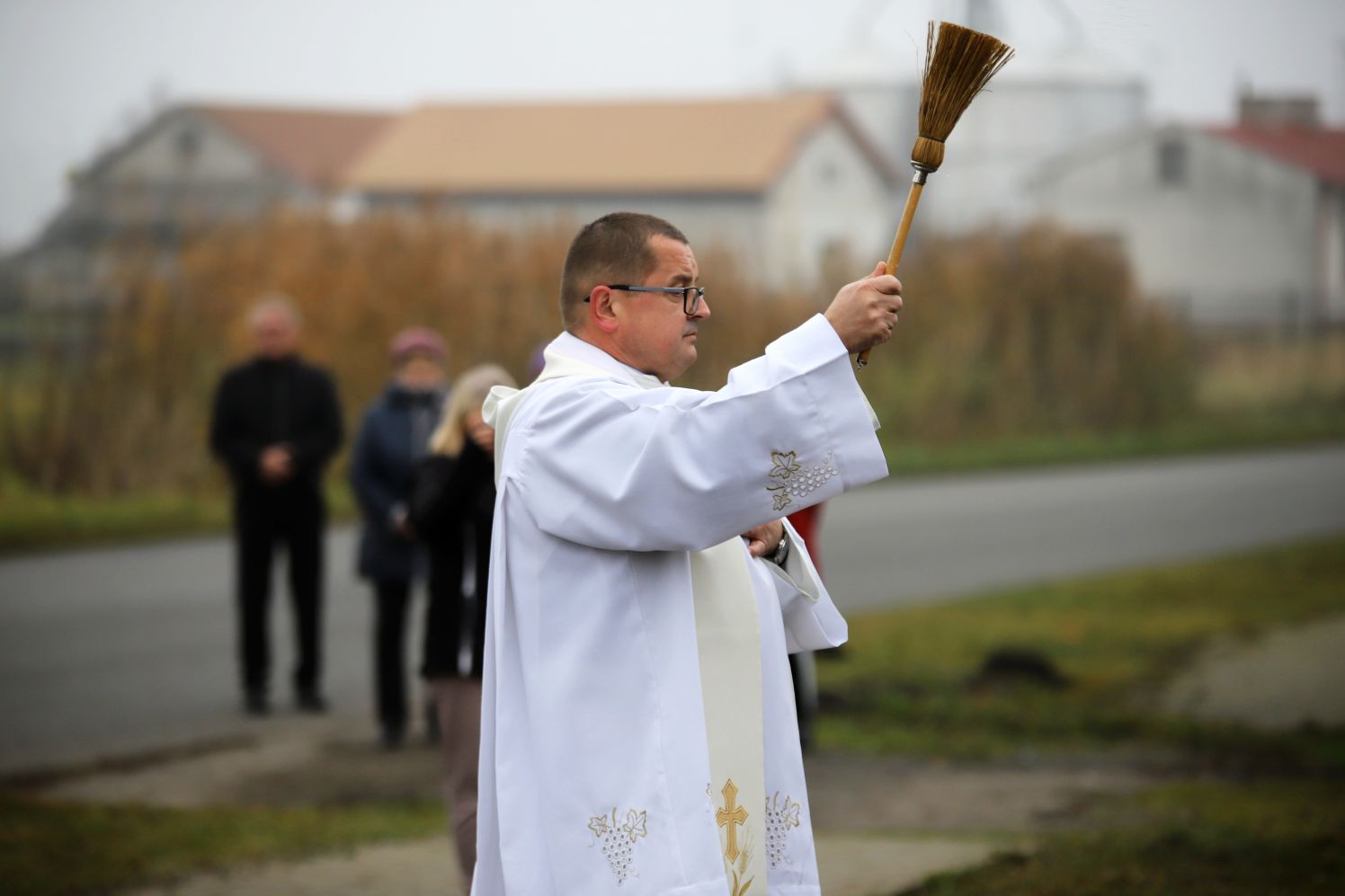 W Gminie Oporów odsłonięto nowy pomnik