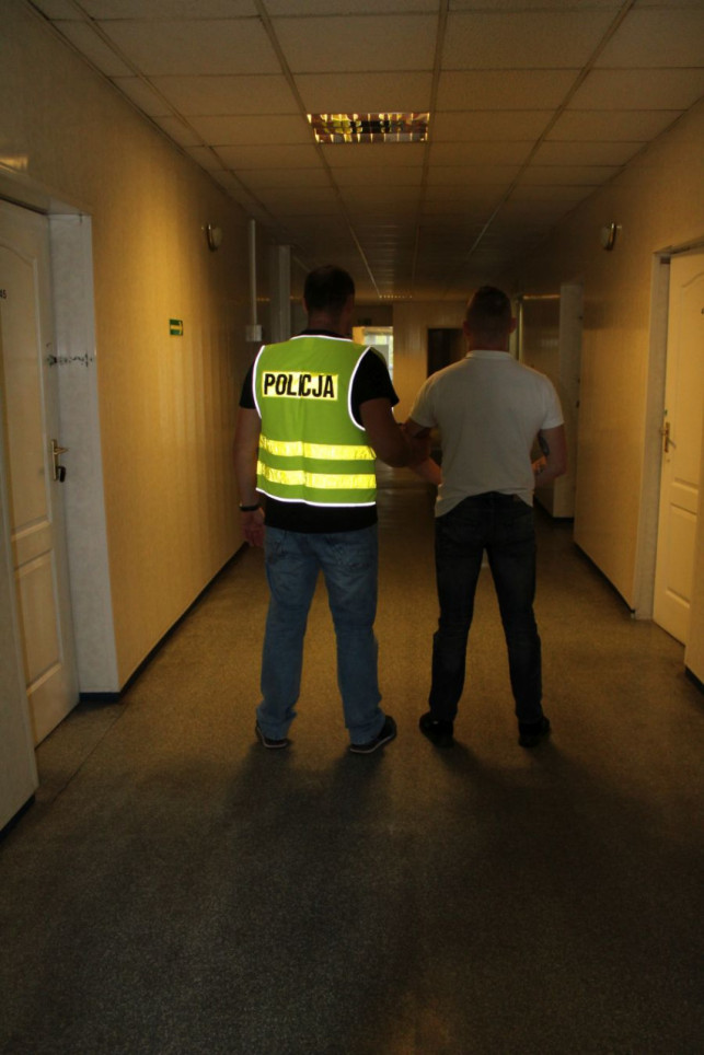 [FOTO] Pojechali do Łowicza i... ukradli słodycze za 1400 złotych - Zdjęcie główne