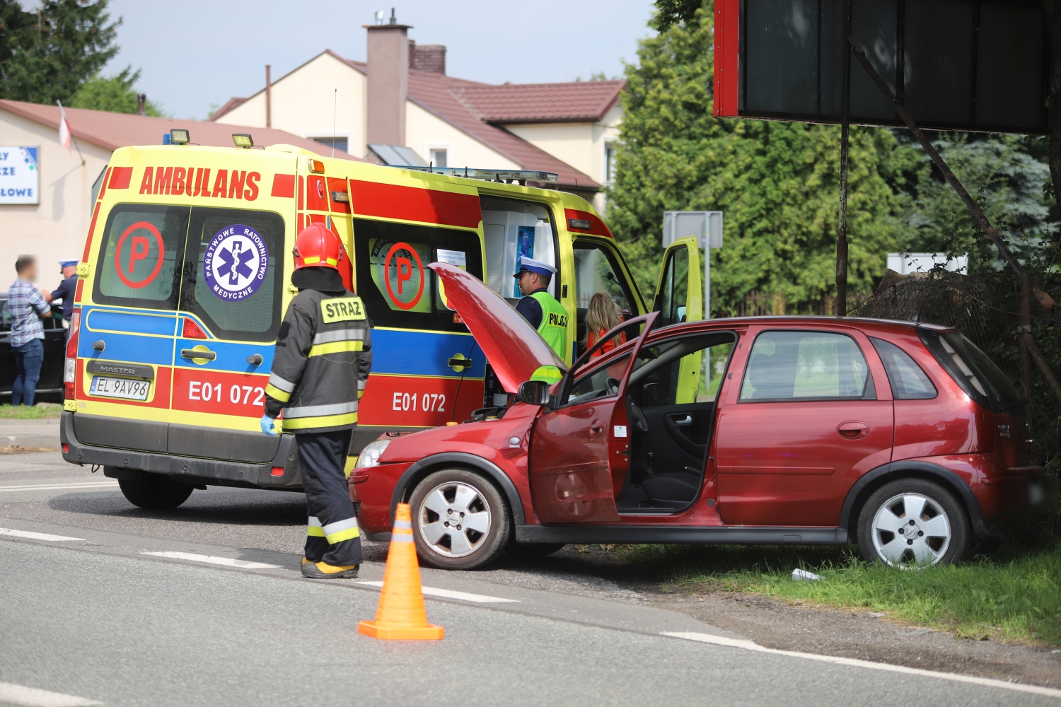 W zdarzeniu brały udział dwa auta osobowe