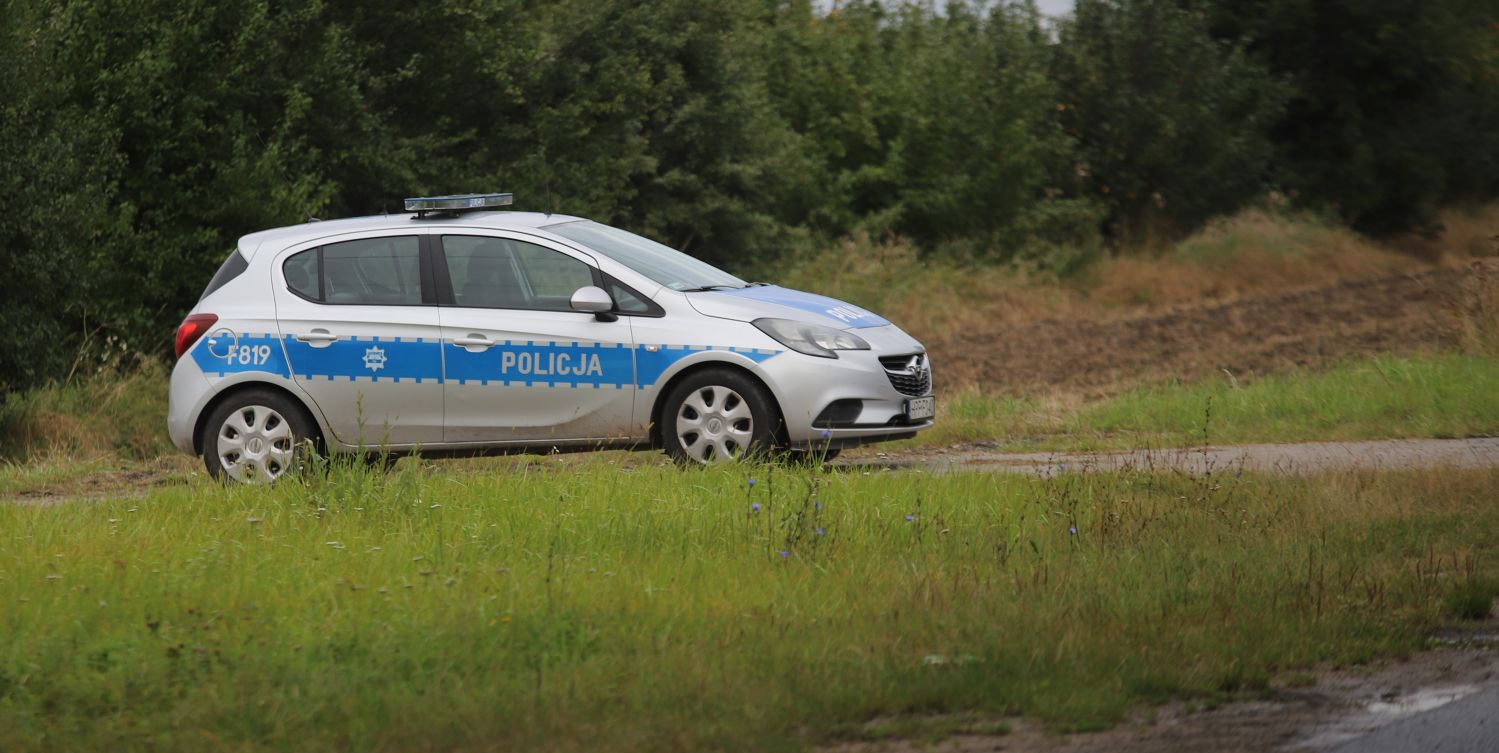 W Krośniewicach doszło do wypadku, na miejscu pracują służby z powiatu kutnowskiego