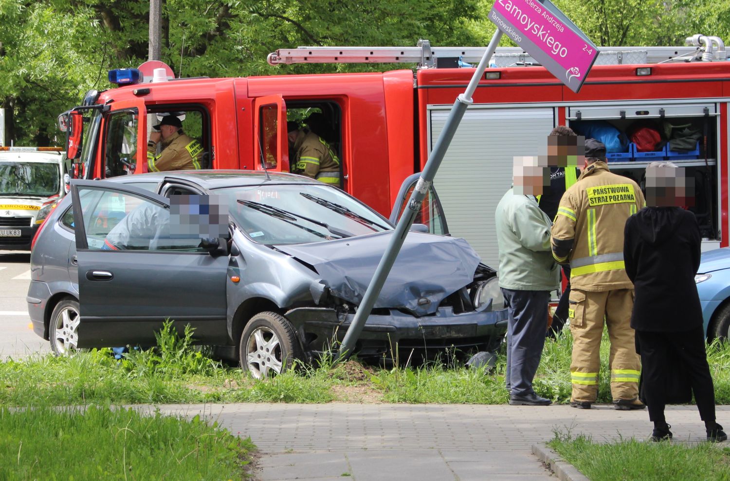 W Kutnie zderzyły się dwie osobówki