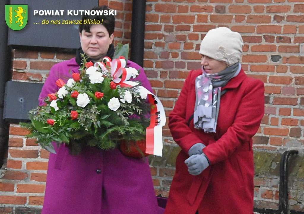 Przedstawiciele Powiatu Kutnowskiego i rady powiatu uczestniczyli we mszy świętej w Sanktuarium Matki Bożej Głogowieckiej w Głogowcu