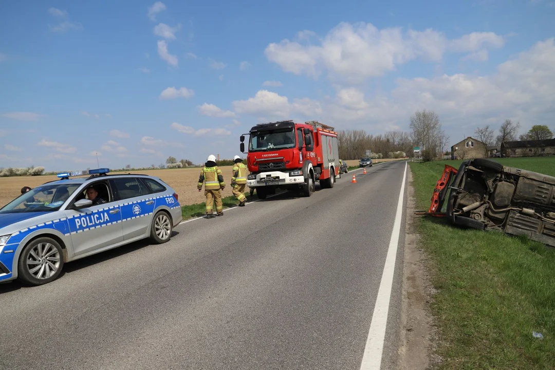 W gminie Łanięta w powiecie kutnowskim zderzyły się dwa samochody