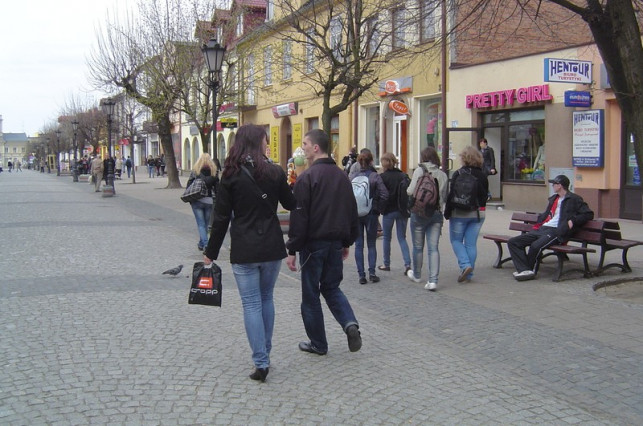 Zamiast modlitwy spacer po sklepach - Zdjęcie główne