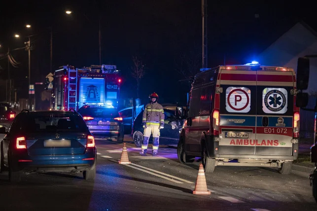 Potrącenie na pasach w Kutnie. Trwa akcja służb - Zdjęcie główne