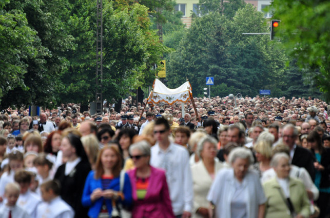Dziś Boże Ciało - Zdjęcie główne
