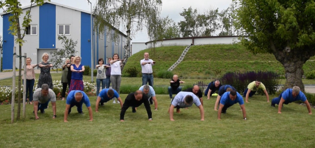 [WIDEO] Załoga PWiK pomaga walecznej Zosi! - Zdjęcie główne