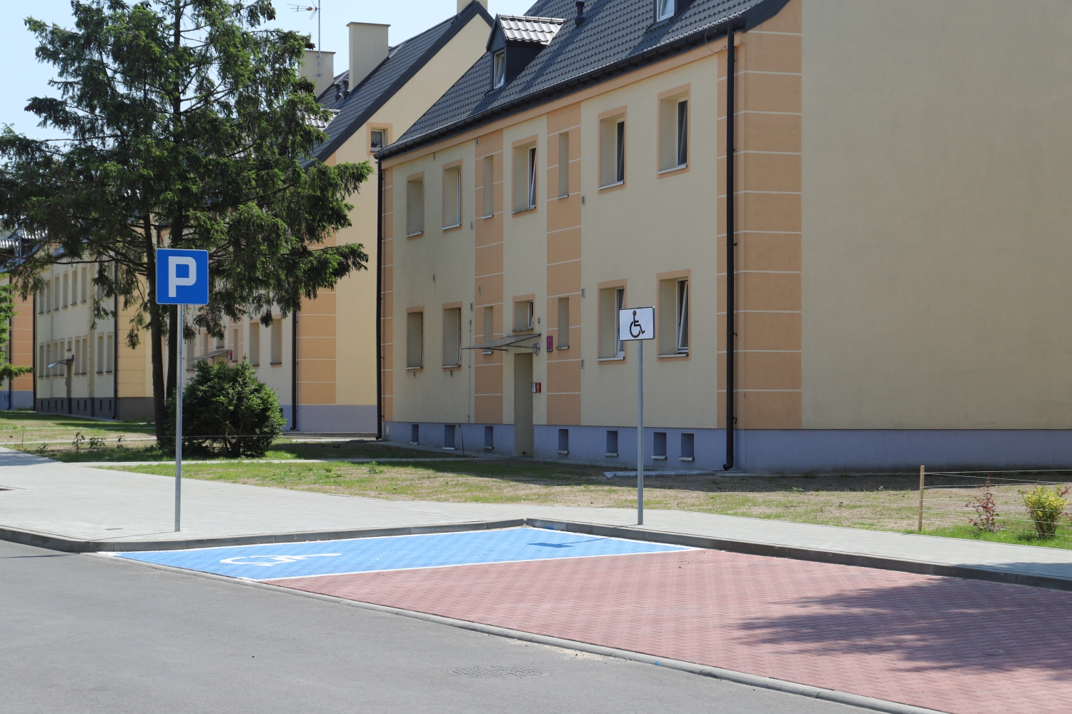 Ulica Wybickiego nabrała nowego blasku