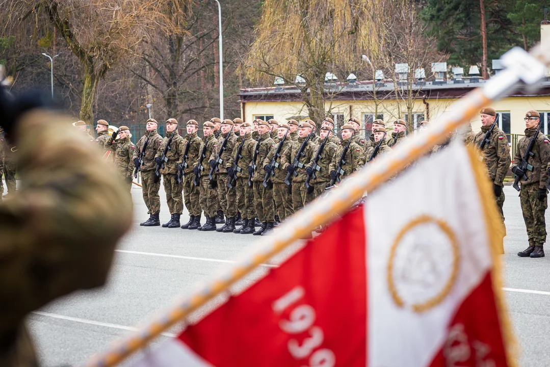 Terytorialsi z naszego regionu złożyli przysięgę. Przed nimi 3-letnie szkolenie [ZDJĘCIA] - Zdjęcie główne