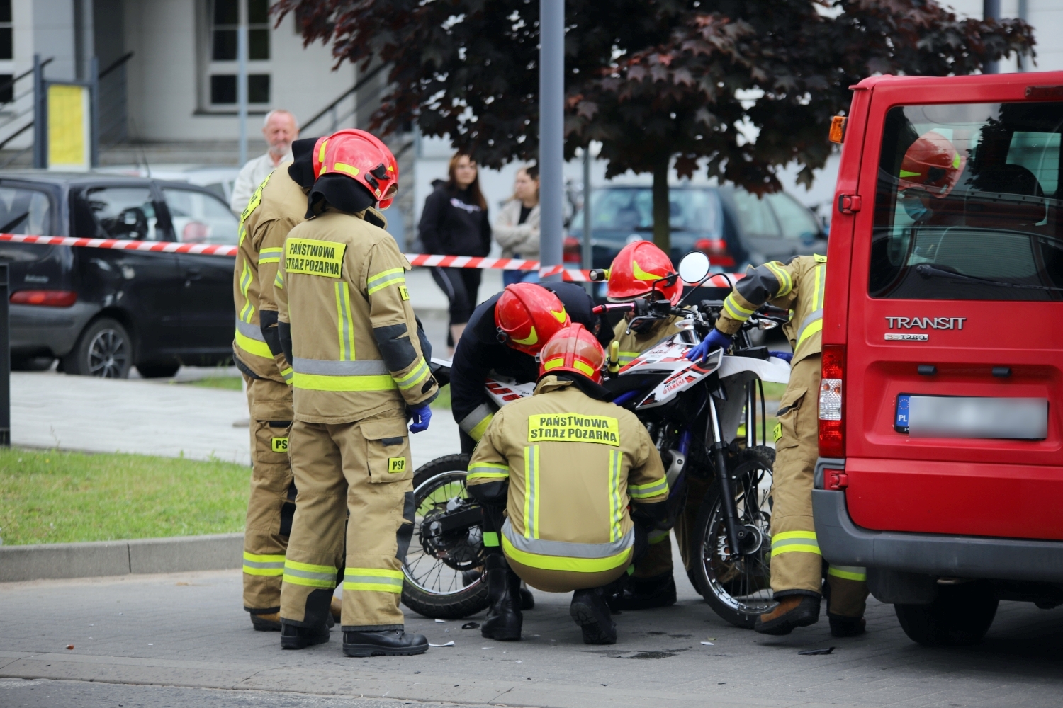 W wyniku zdarzenia ucierpiał kierowca motocykla