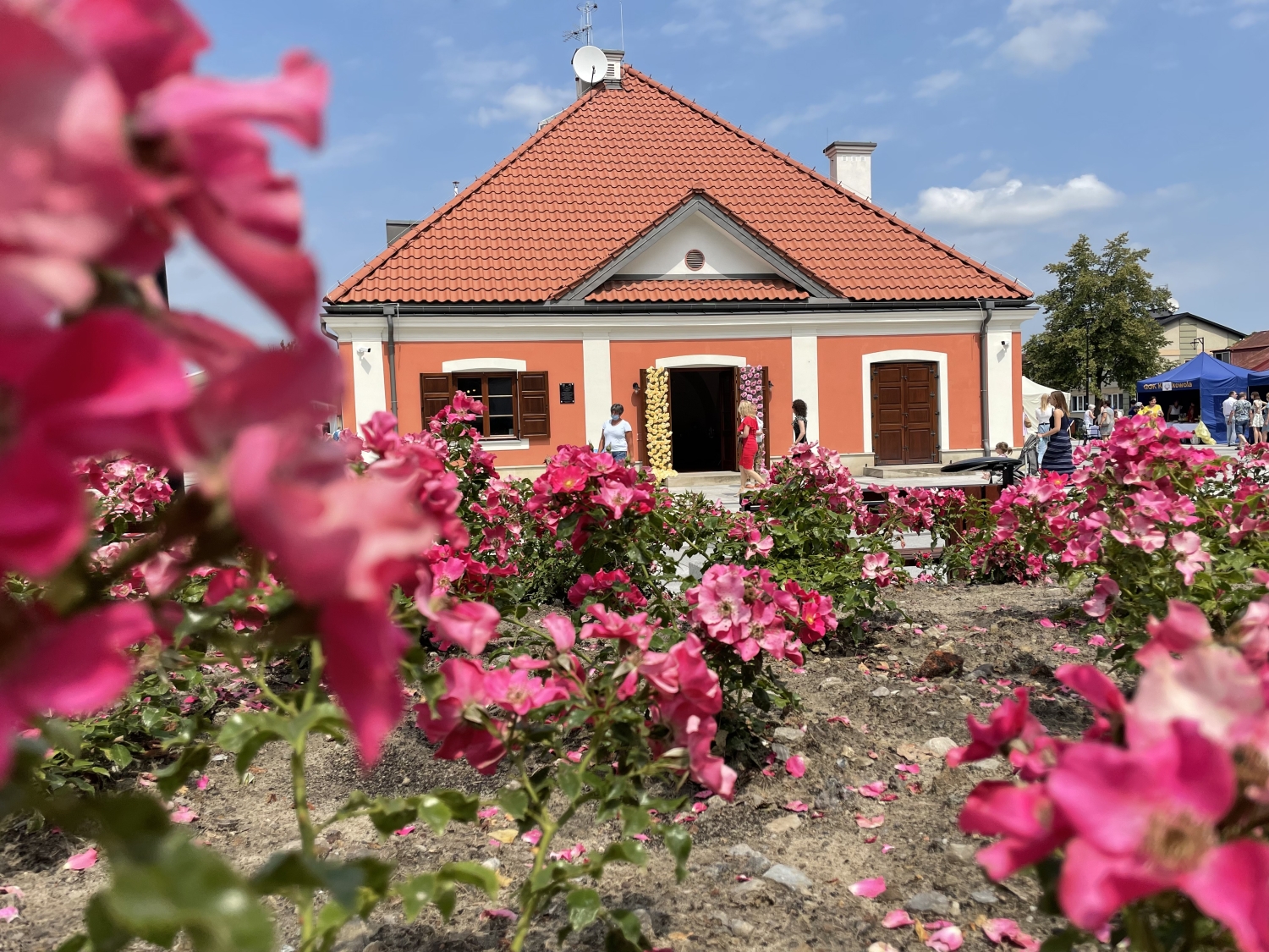 Kutnowska reprezentacja wyruszyła do Końskowoli w towarzystwie Królowej Róż