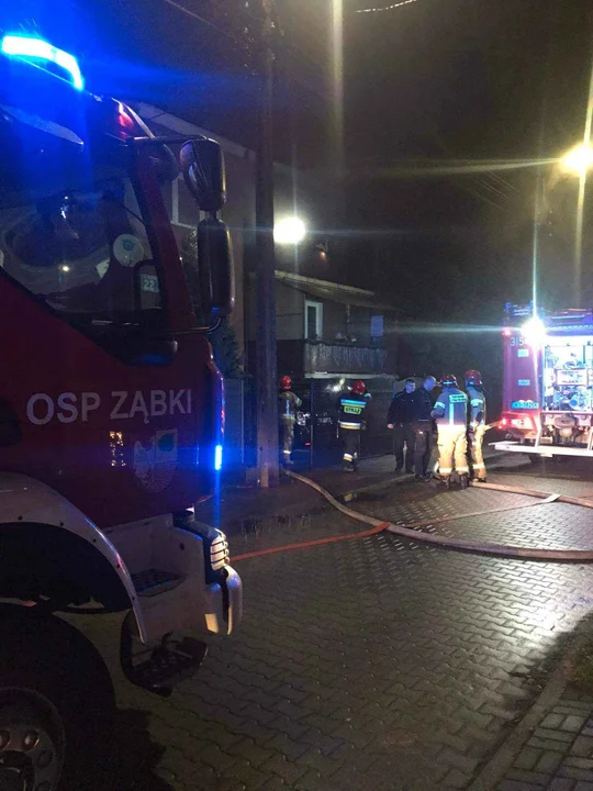 Pan Rafał z Kutna mieszkający ze swoją rodziną w Ząbkach w wyniku pożaru stracił dom. Do pomocy namawiają m.in. kibice Widzewa