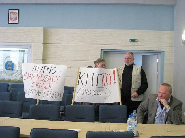 Ubojnia w cieniu konfliktu! - Zdjęcie główne