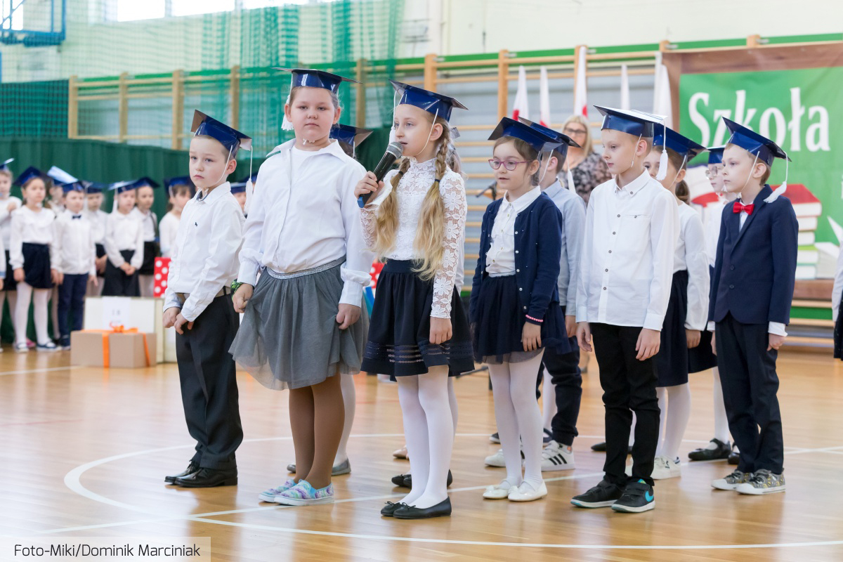 Wielkie święto w „Jedynce”. Pierwszaki złożyły ślubowanie